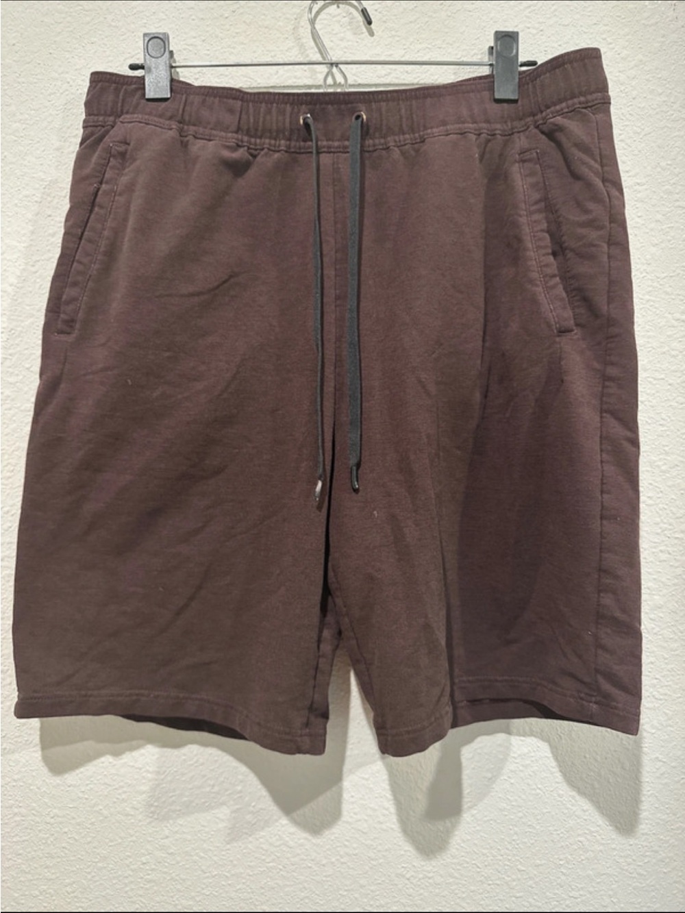 Men's All In Motion Casual Drawstring Shorts Burgundy Large